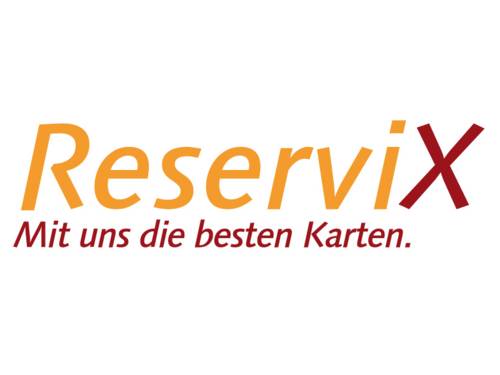 Farbige Schrift vor weißem Hintergrund: In der oberen Zeile "Reservi" in gelb und ein "X" in rot. In der Zeile darunter in roter Schriftt "Mit uns die besten Karten".