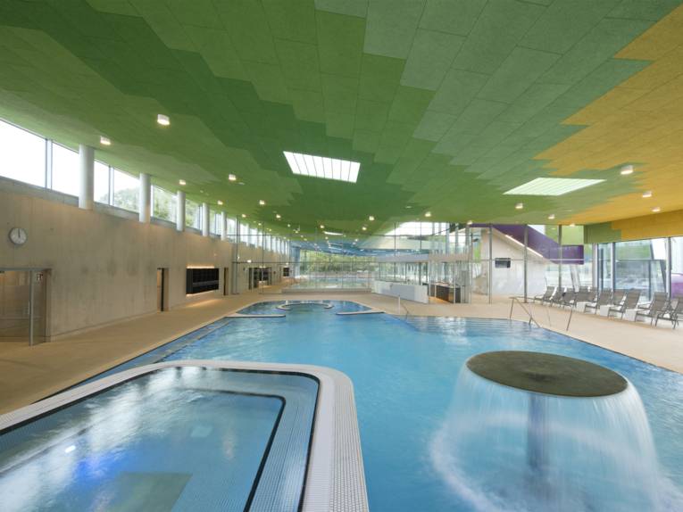 Schwimmbecken