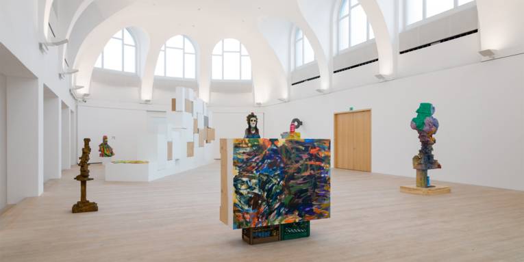 Installation von Rachel Harrison