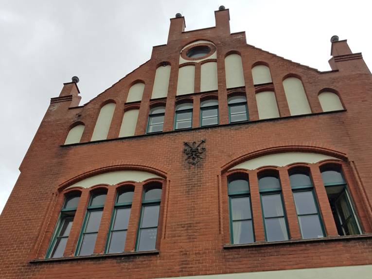 Ein Gebäude