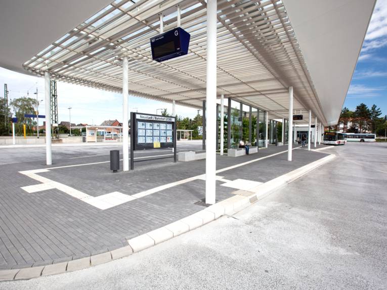 Neubau des Zentralen Omnibusbahnhofs in Neustadt am Rübenberge, Region Hannover.